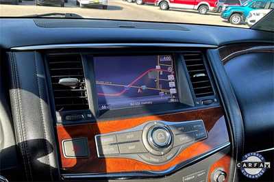 2015 Infiniti QX80, $12990. Photo 9
