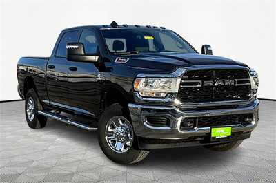 2024 RAM 3500 Crew Cab, $59990. Photo 2