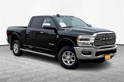 2021 RAM 2500 Crew Cab, $44750. Photo 3