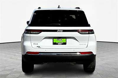 2025 Jeep Grand Cherokee, $42902. Photo 4