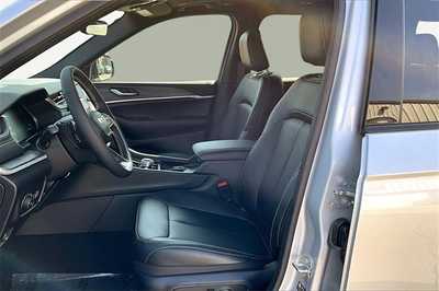 2025 Jeep Grand Cherokee L, $47951. Photo 9