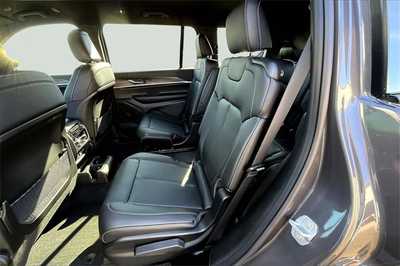 2025 Jeep Grand Cherokee L, $46068. Photo 10
