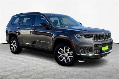 2025 Jeep Grand Cherokee L, $46068. Photo 2
