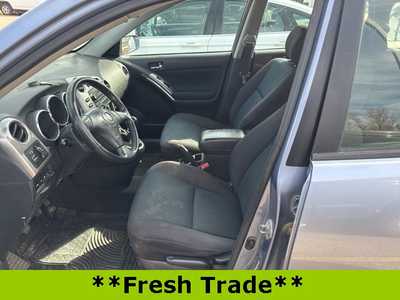 2005 Toyota Matrix, $2490. Photo 10