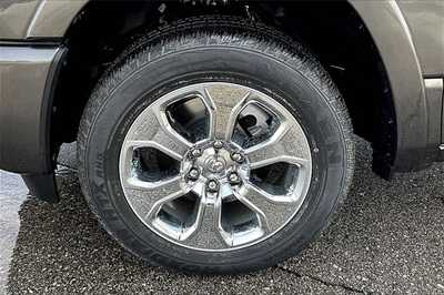 2025 RAM 1500 Crew Cab, $49990. Photo 12