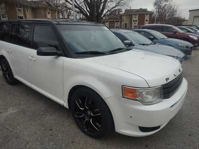 2011 Ford Flex, $9990. Photo 2