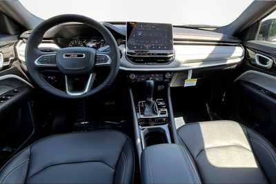 2025 Jeep Compass, $32463. Photo 6