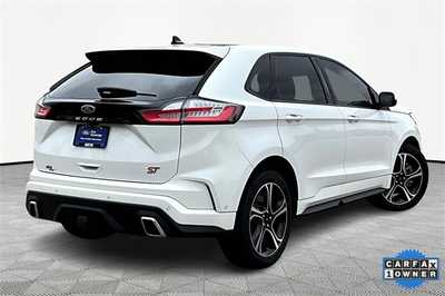 2022 Ford Edge, $31990. Photo 5