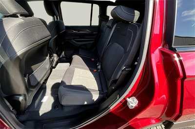 2025 Jeep Grand Cherokee, $40177. Photo 10