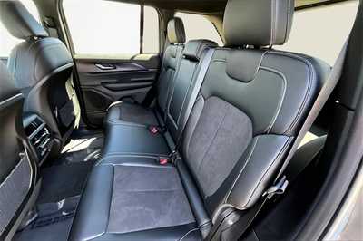 2025 Jeep Grand Cherokee, $43670. Photo 10