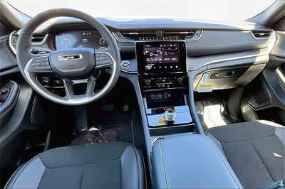 2025 Jeep Grand Cherokee, $43670. Photo 5