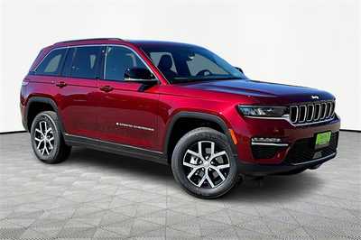2025 Jeep Grand Cherokee, $45492. Photo 2