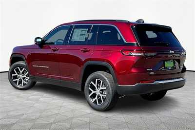 2025 Jeep Grand Cherokee, $45492. Photo 3