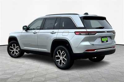 2025 Jeep Grand Cherokee, $43638. Photo 3