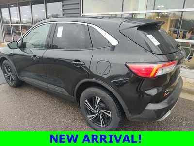 2020 Ford Escape, $17990. Photo 3