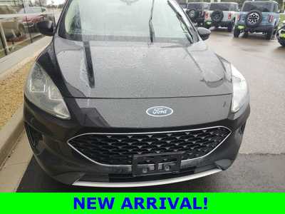 2020 Ford Escape, $17990. Photo 6