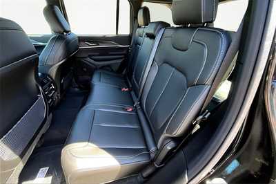 2025 Jeep Grand Cherokee, $46388. Photo 10