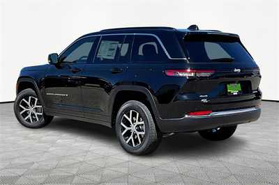 2025 Jeep Grand Cherokee, $46388. Photo 3