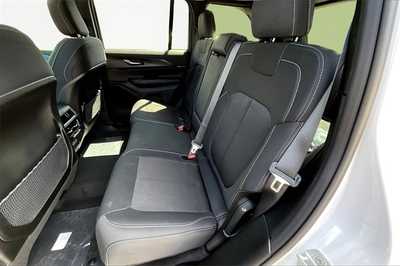 2025 Jeep Grand Cherokee, $41570. Photo 10