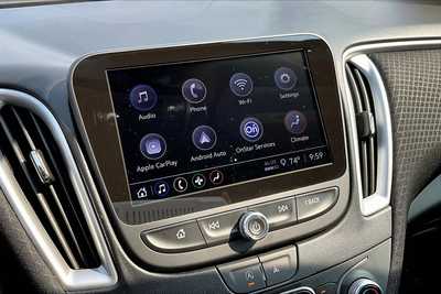 2023 Chevrolet Malibu, $18990. Photo 12