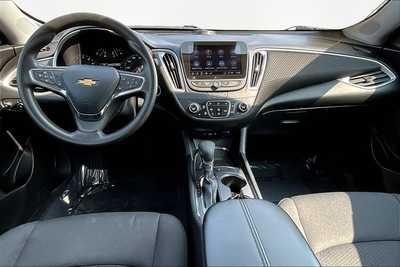 2023 Chevrolet Malibu, $18990. Photo 9