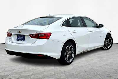 2023 Chevrolet Malibu, $18990. Photo 6