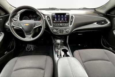 2023 Chevrolet Malibu, $18990. Photo 9