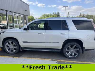 2015 Cadillac Escalade, $25250. Photo 2