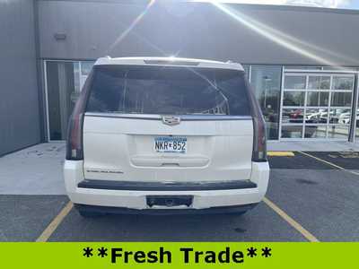 2015 Cadillac Escalade, $25250. Photo 4