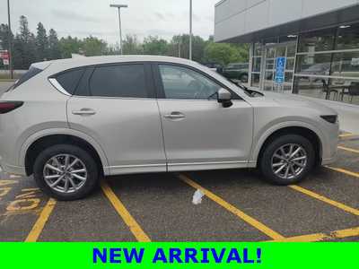 2024 Mazda CX-5, $24490. Photo 6