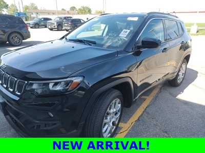 2022 Jeep Compass, $24490. Photo 1