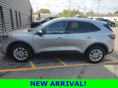 2021 Ford Escape, $19990. Photo 2