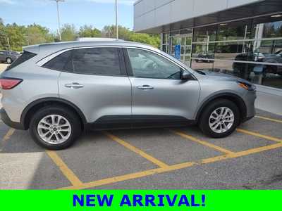 2021 Ford Escape, $19990. Photo 6