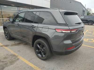 2023 Jeep Grand Cherokee, $36990. Photo 3