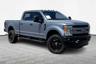 2018 Ford F350 Crew Cab, $51990. Photo 3