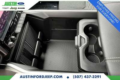 2025 RAM 1500 Crew Cab, $51407. Photo 10