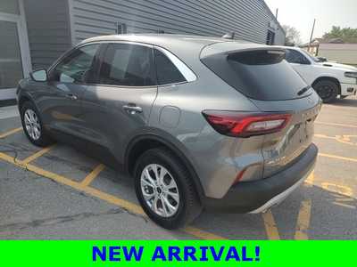 2023 Ford Escape, $21990. Photo 3