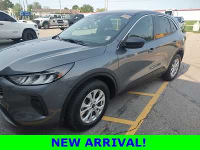 2023 Ford Escape, $21990. Photo 1