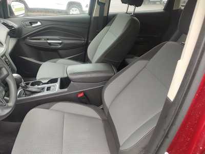 2017 Ford Escape, $13290. Photo 7