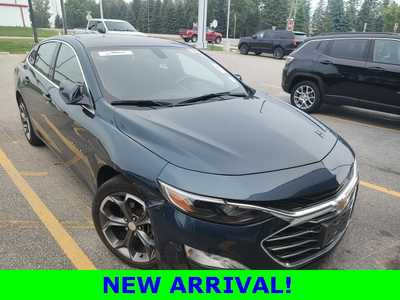 2020 Chevrolet Malibu, $13750. Photo 2