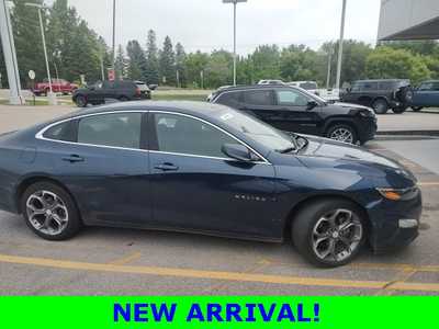2020 Chevrolet Malibu, $13750. Photo 3