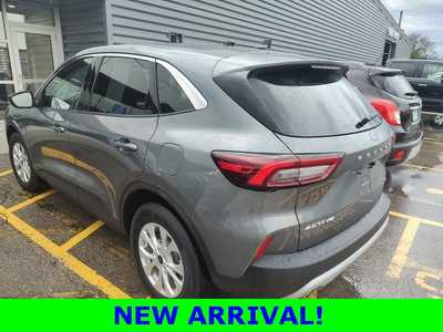 2023 Ford Escape, $24990. Photo 3