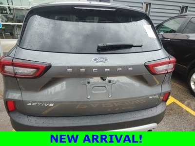 2023 Ford Escape, $24990. Photo 4