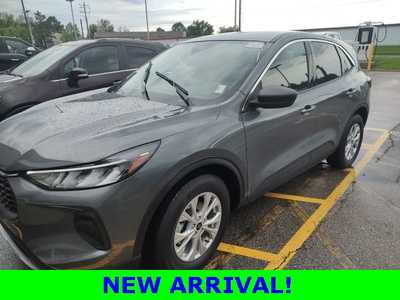 2023 Ford Escape, $24990. Photo 1