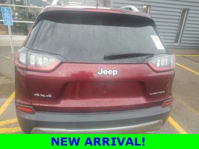 2019 Jeep Cherokee, $19490. Photo 4