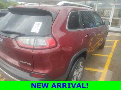 2019 Jeep Cherokee, $19490. Photo 5
