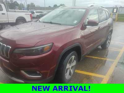2019 Jeep Cherokee, $19490. Photo 1