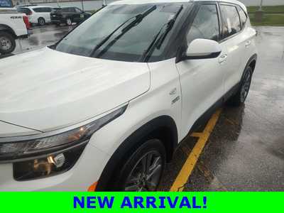 2021 Kia Seltos, $14990. Photo 9