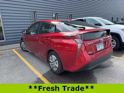 2017 Toyota Prius, $19980. Photo 3