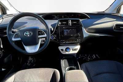 2017 Toyota Prius, $19980. Photo 9